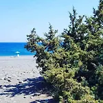 Cedrus And Sea, Beachfront House, Gennadi, Rhodes Daire Gennadi