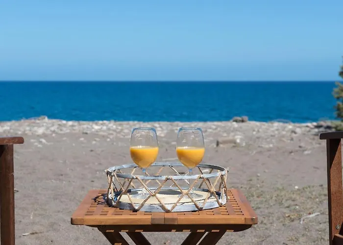 Cedrus And Sea, Beachfront House, Gennadi, Rhodes 아파트 *